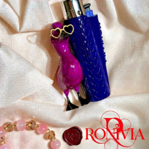 Gigi – Handcrafted Clipper Lighter Cover