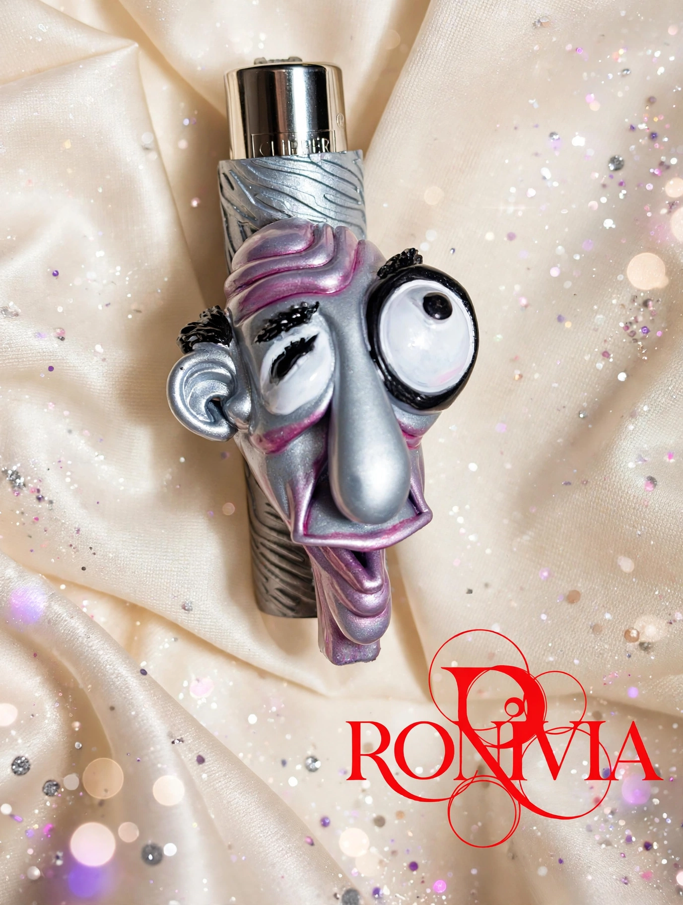 Winky – Handcrafted Clipper Lighter Cover