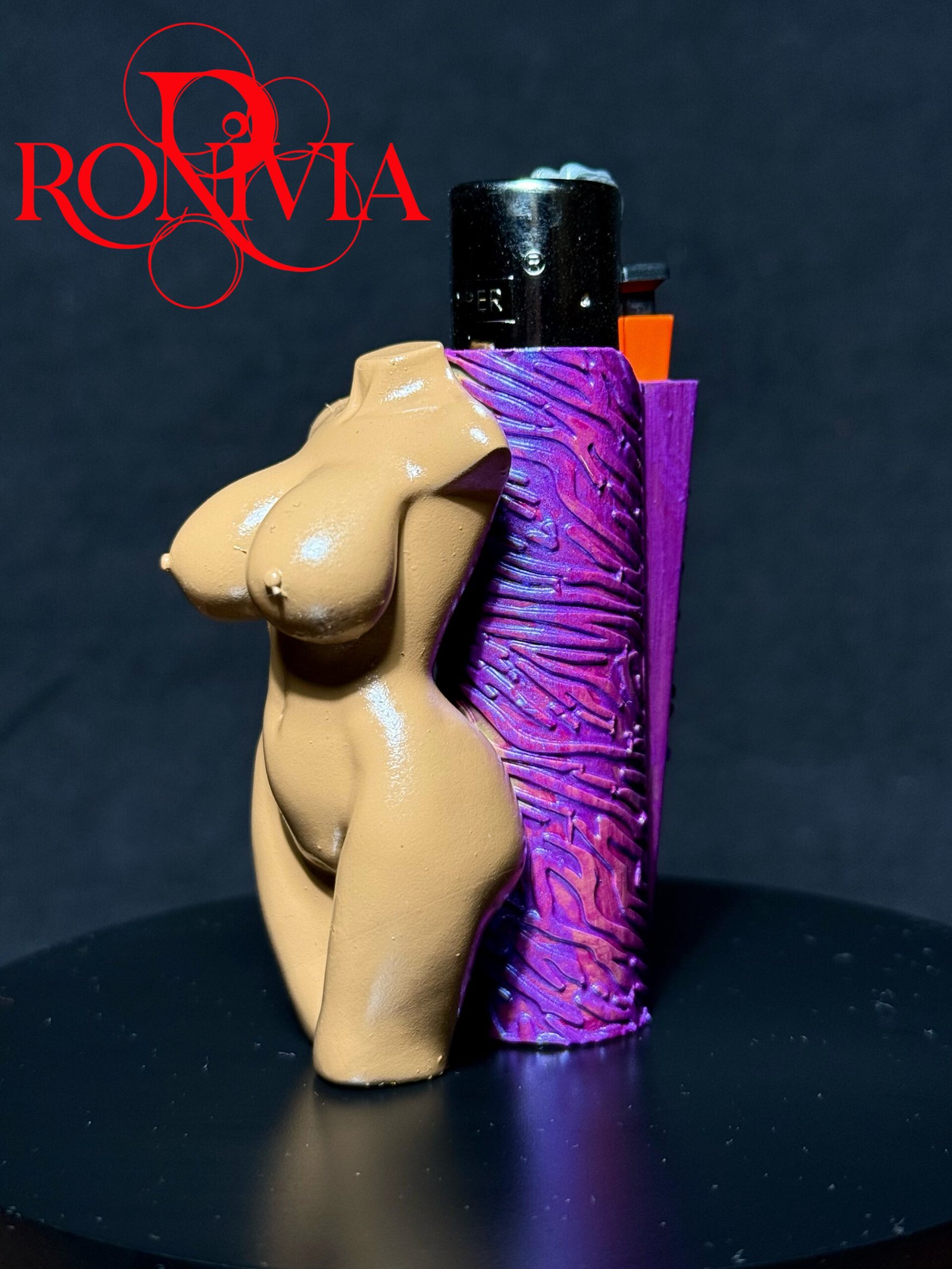 RONIVIA Venus – Sculptural Clipper Lighter Cover - Image 3