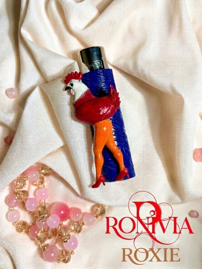 Roxie – Handcrafted Clipper Lighter Cover