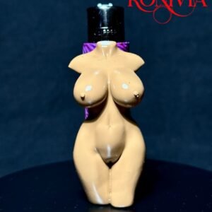 RONIVIA Venus – Sculptural Clipper Lighter Cover